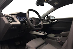 harmaa Audi Q4 e-tron 2023 kuva 3.