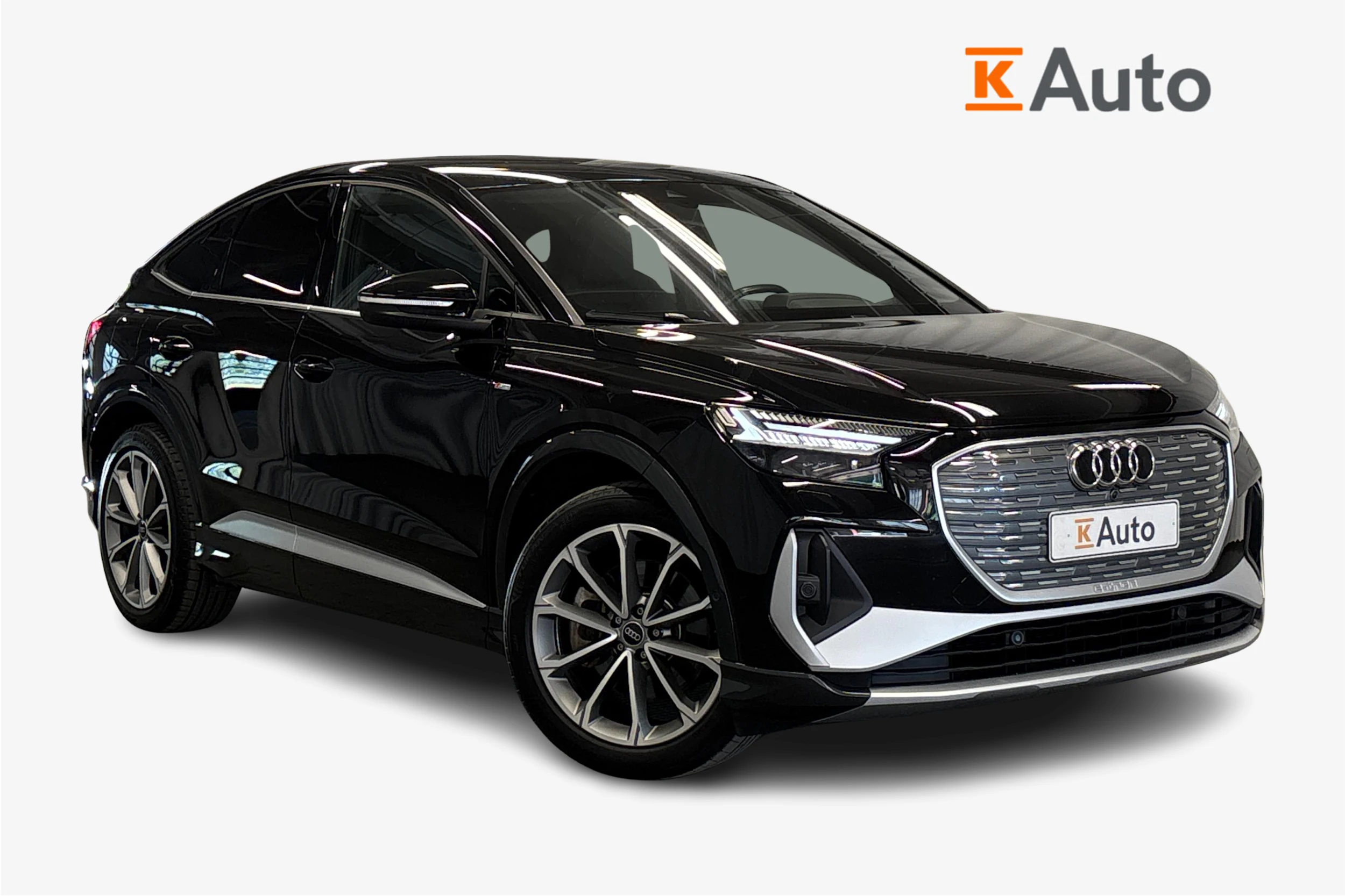 musta Audi Q4 e-tron 2023 kuva 1.