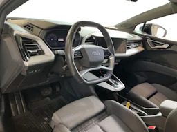 valkoinen Audi Q4 e-tron 2023 kuva 3.
