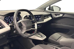 harmaa Audi Q4 e-tron 2023 kuva 6.