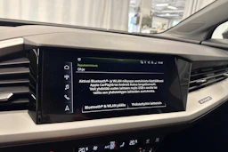 harmaa Audi Q4 e-tron 2023 kuva 17.