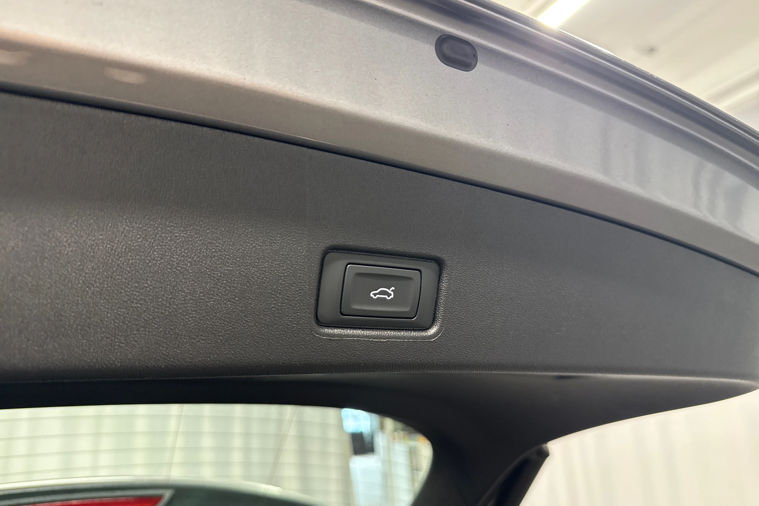 harmaa Audi Q4 e-tron 2023 kuva 25.