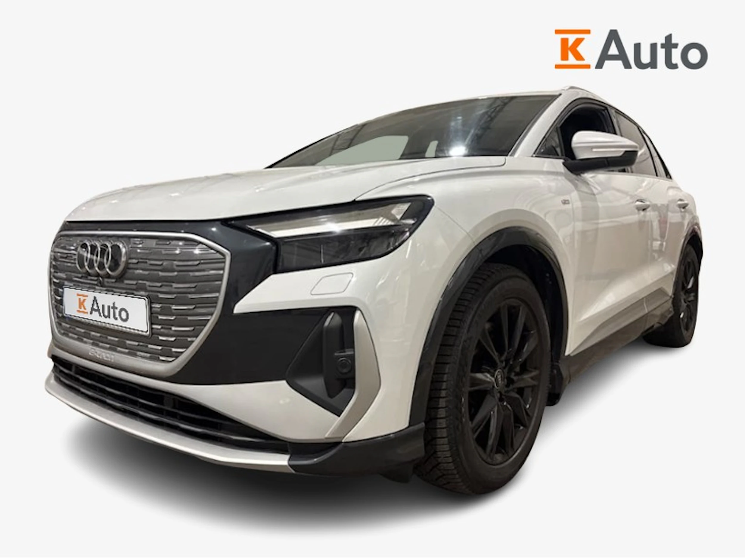 valkoinen Audi Q4 e-tron 2023 kuva 1.