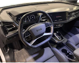 valkoinen Audi Q4 e-tron 2023 kuva 5.