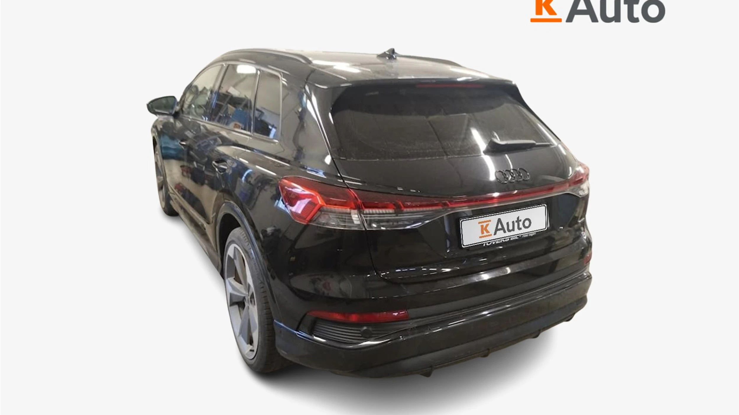 met. musta Audi Q4 e-tron 2023 kuva 3.