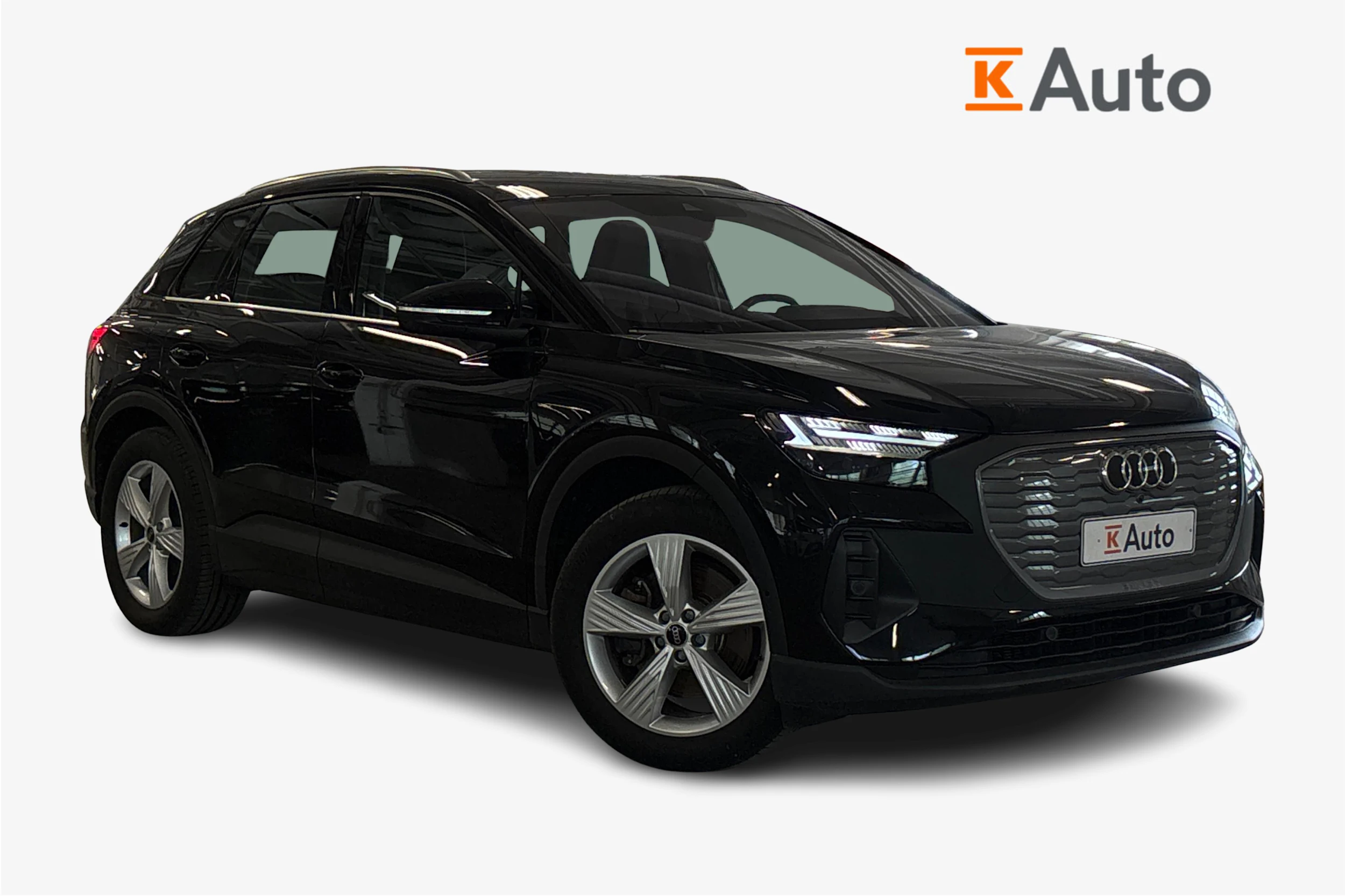 musta Audi Q4 e-tron 2023 kuva 1.