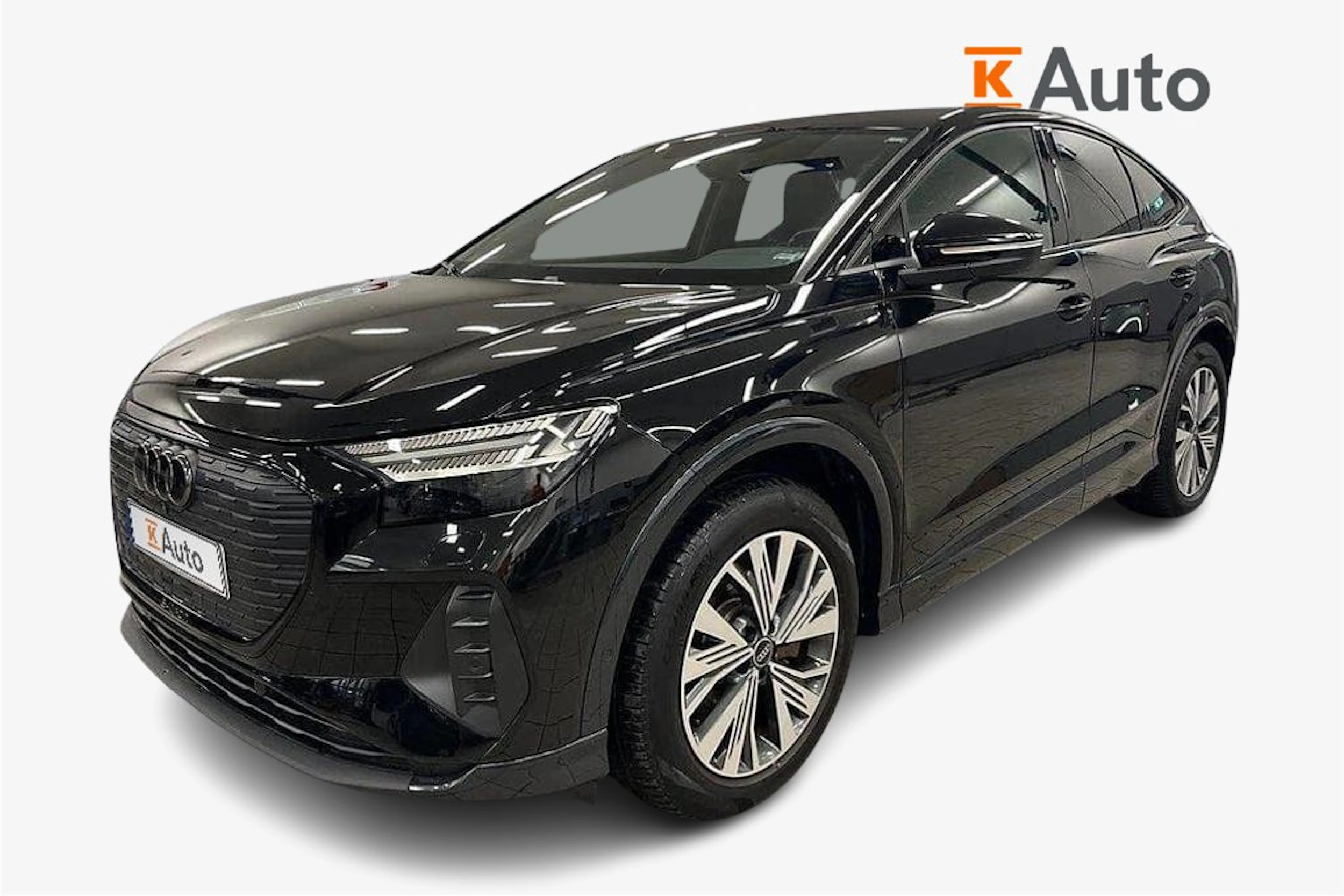 musta Audi Q4 e-tron 2023 kuva 1.