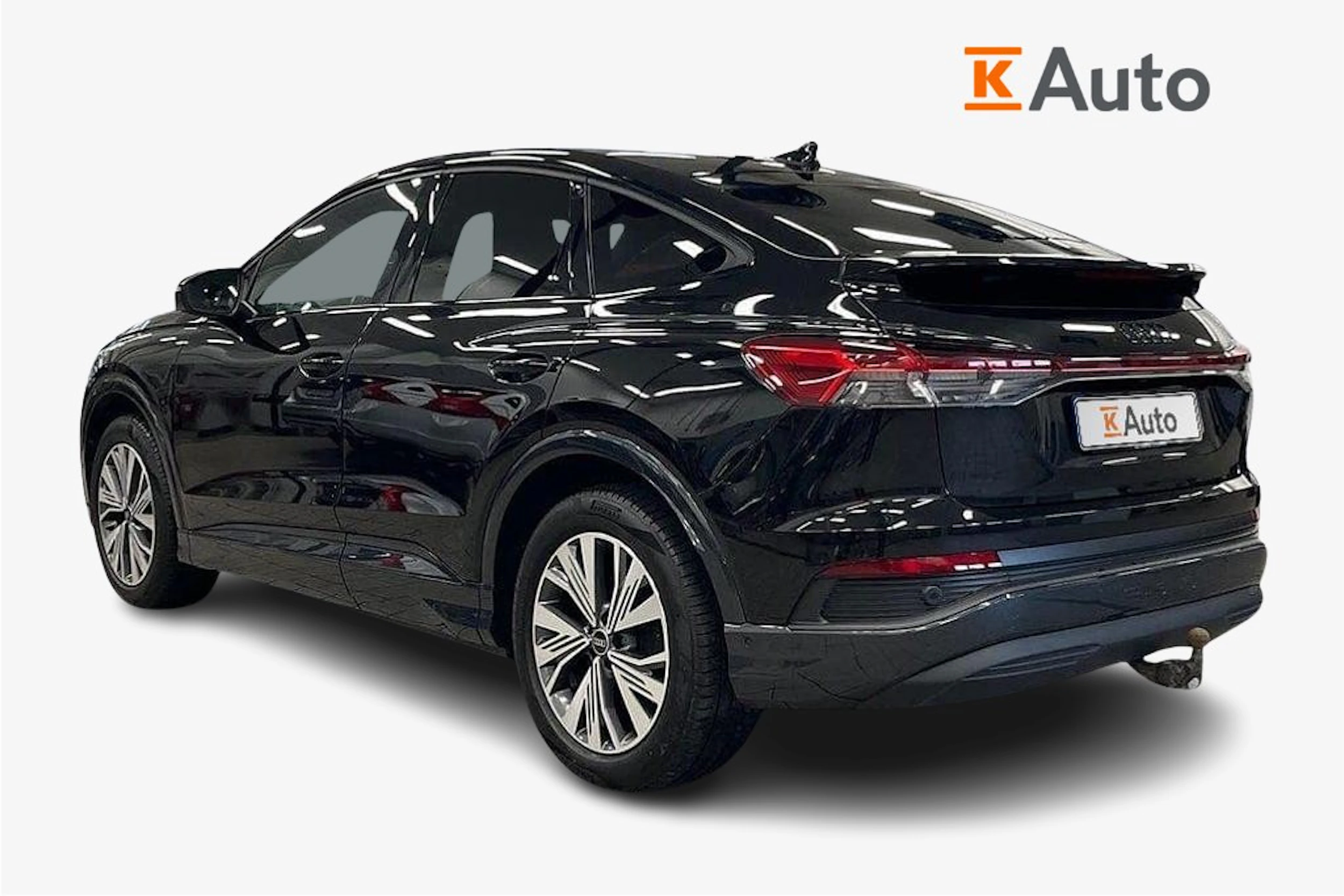 musta Audi Q4 e-tron 2023 kuva 2.