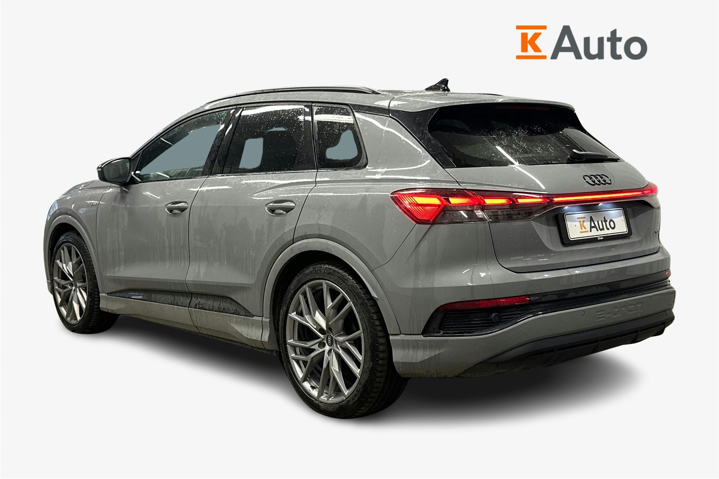 harmaa Audi Q4 e-tron 2023 kuva 2.