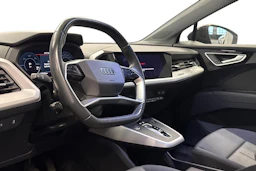 musta Audi Q4 e-tron 2023 kuva 3.
