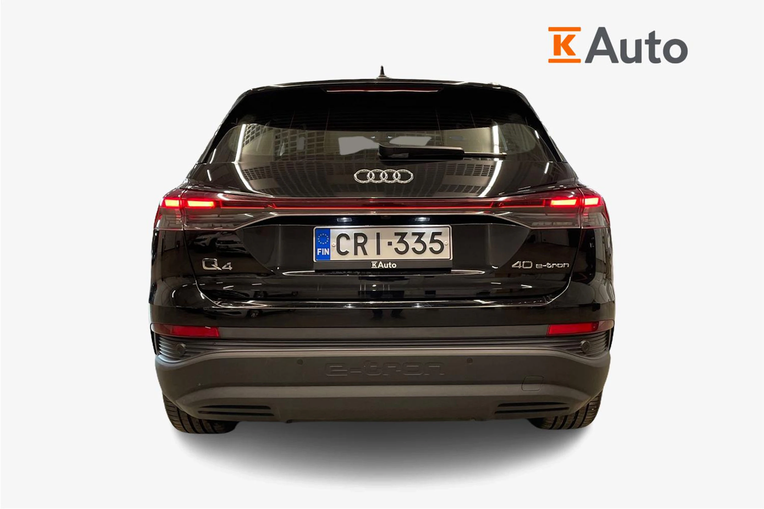 musta Audi Q4 e-tron 2023 kuva 4.