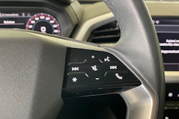 musta Audi Q4 e-tron 2023 kuva 17.