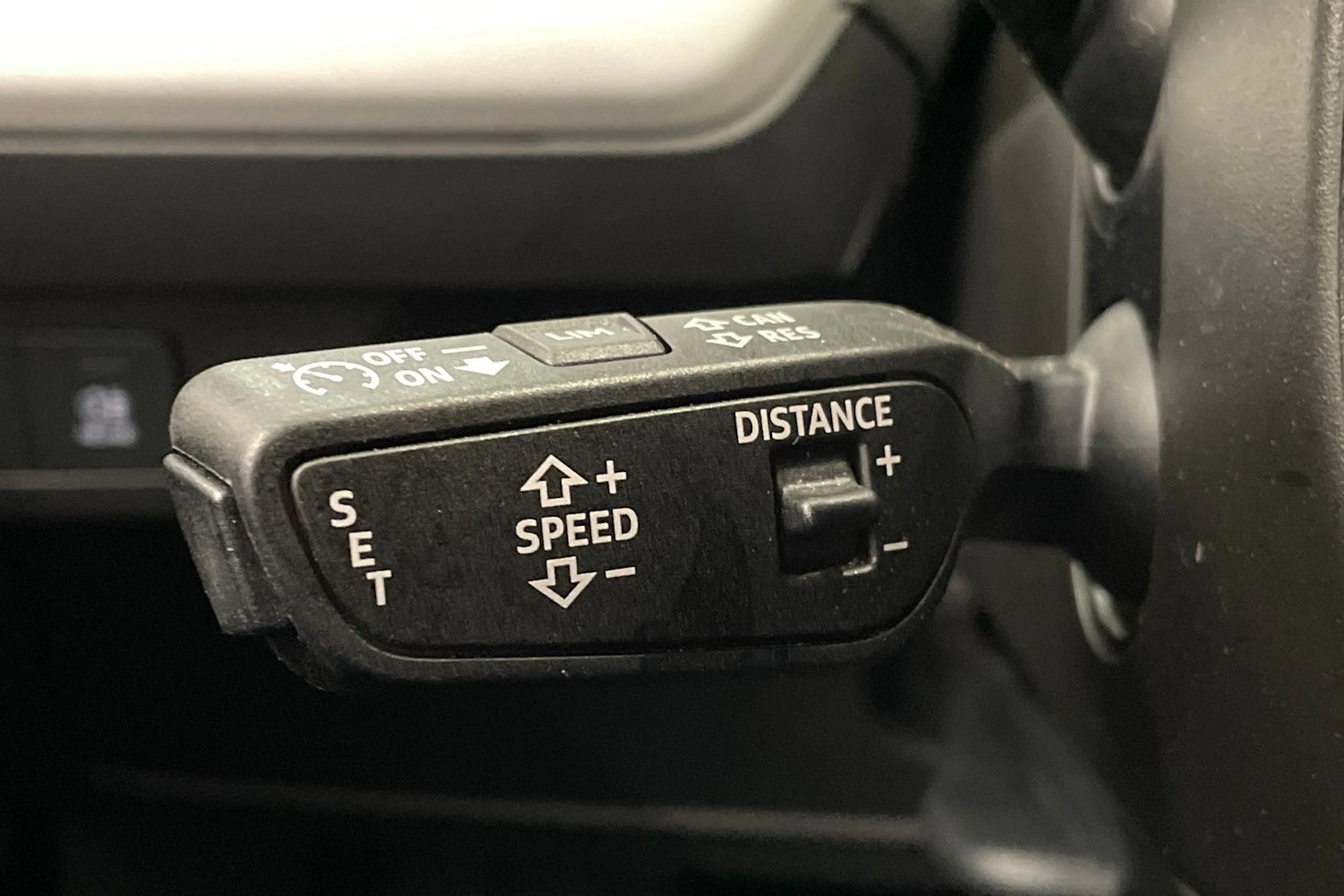 musta Audi Q4 e-tron 2023 kuva 19.