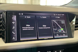 musta Audi Q4 e-tron 2023 kuva 23.