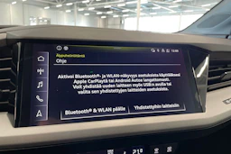 musta Audi Q4 e-tron 2023 kuva 30.