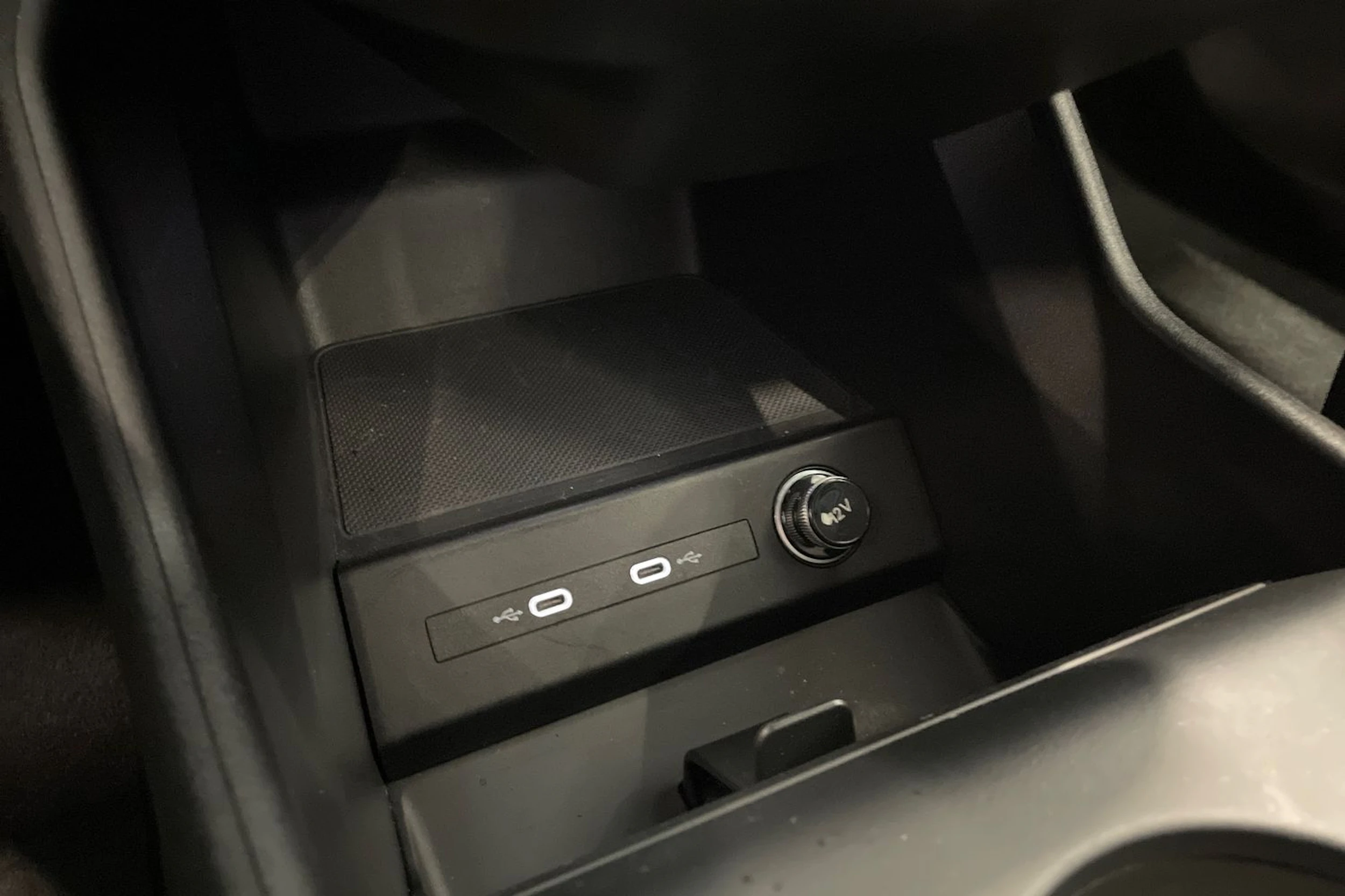 musta Audi Q4 e-tron 2023 kuva 38.