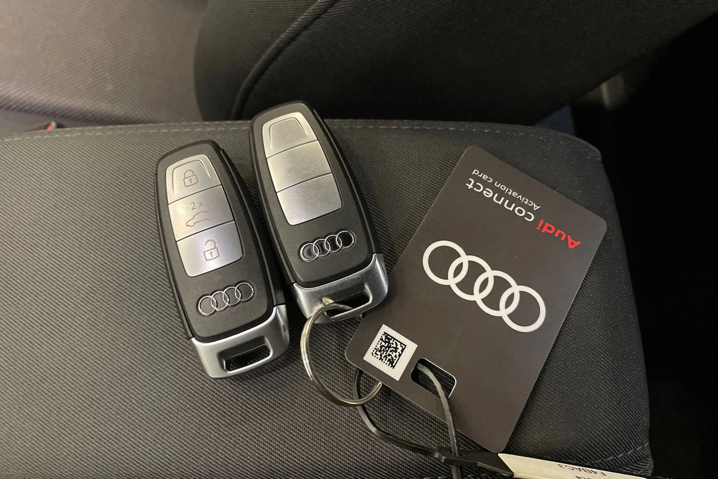 musta Audi Q4 e-tron 2023 kuva 39.