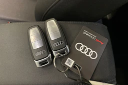 musta Audi Q4 e-tron 2023 kuva 39.