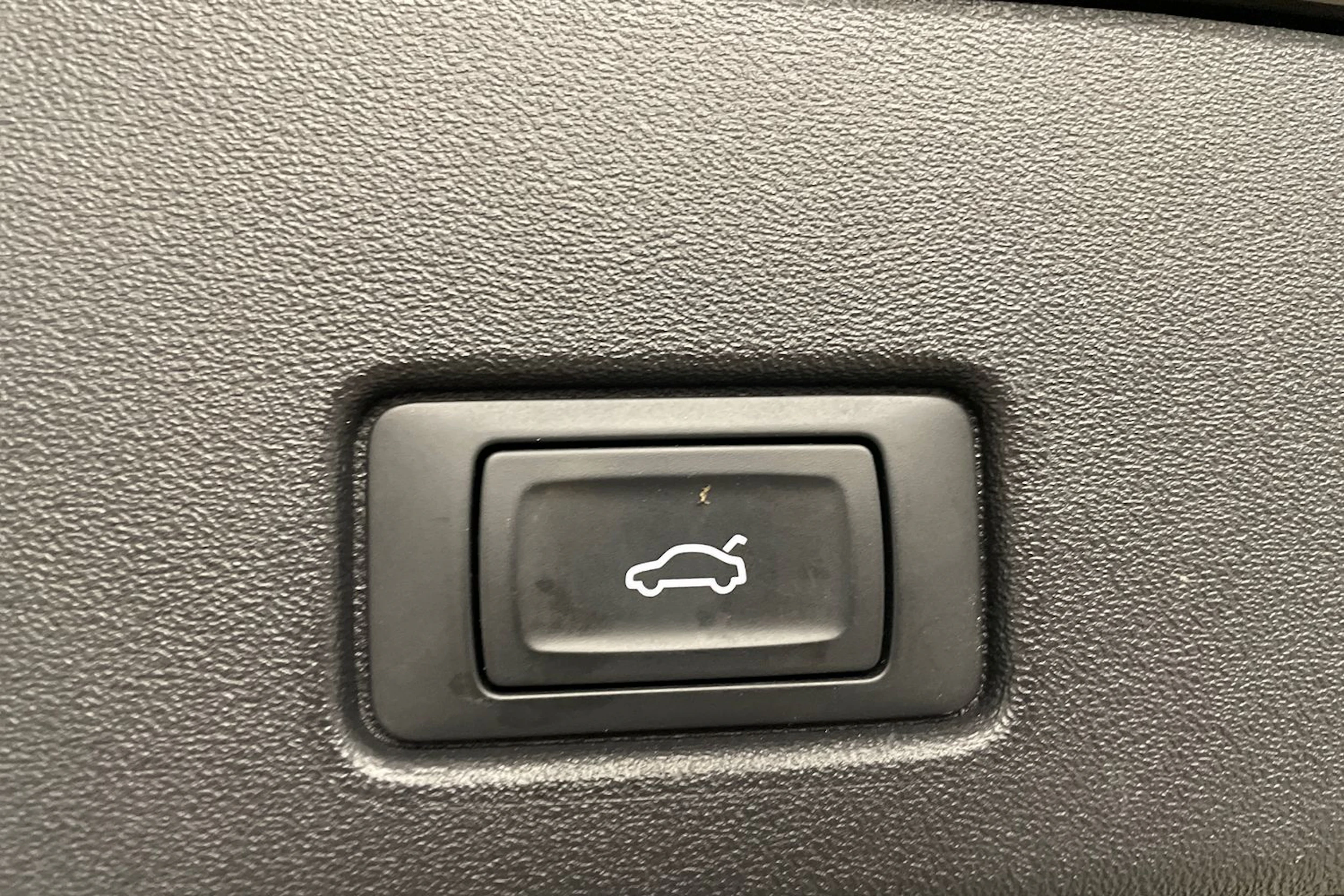 musta Audi Q4 e-tron 2023 kuva 46.