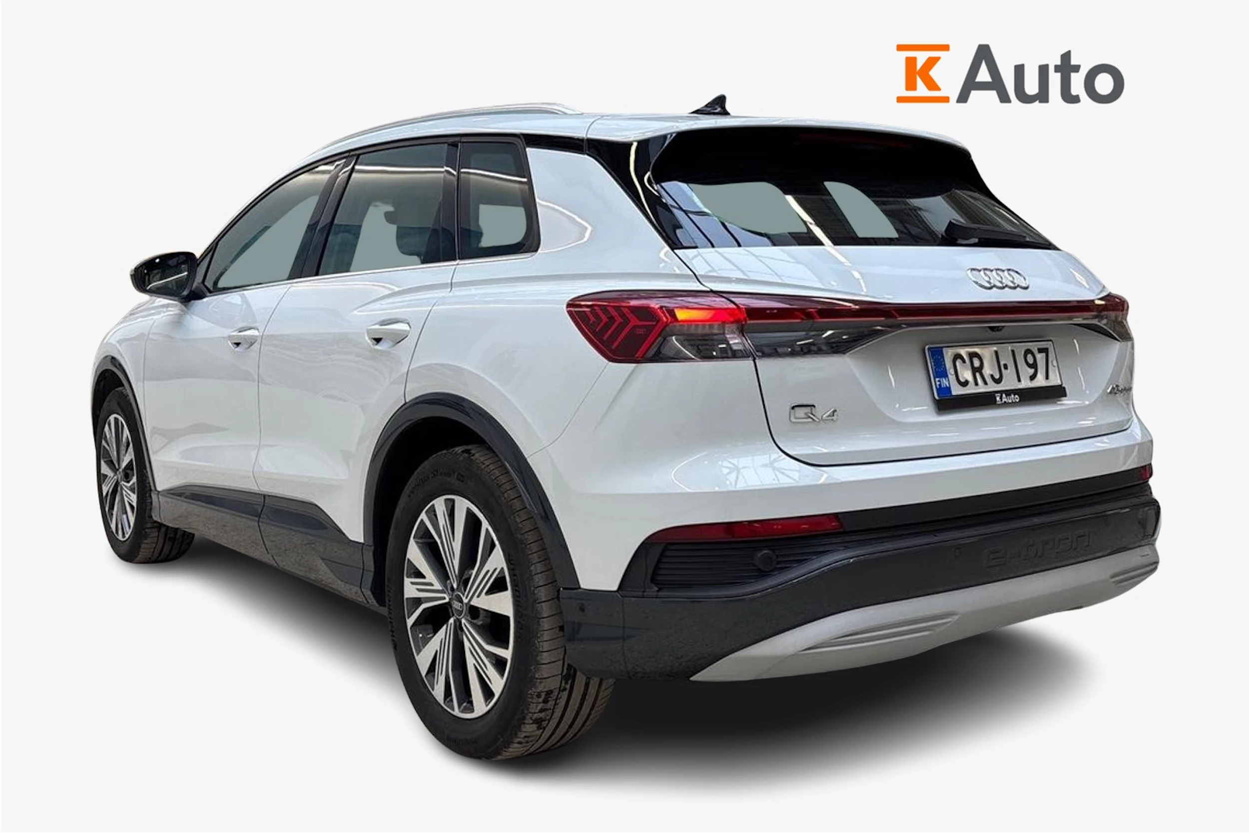 valkoinen Audi Q4 e-tron 2023 kuva 2.