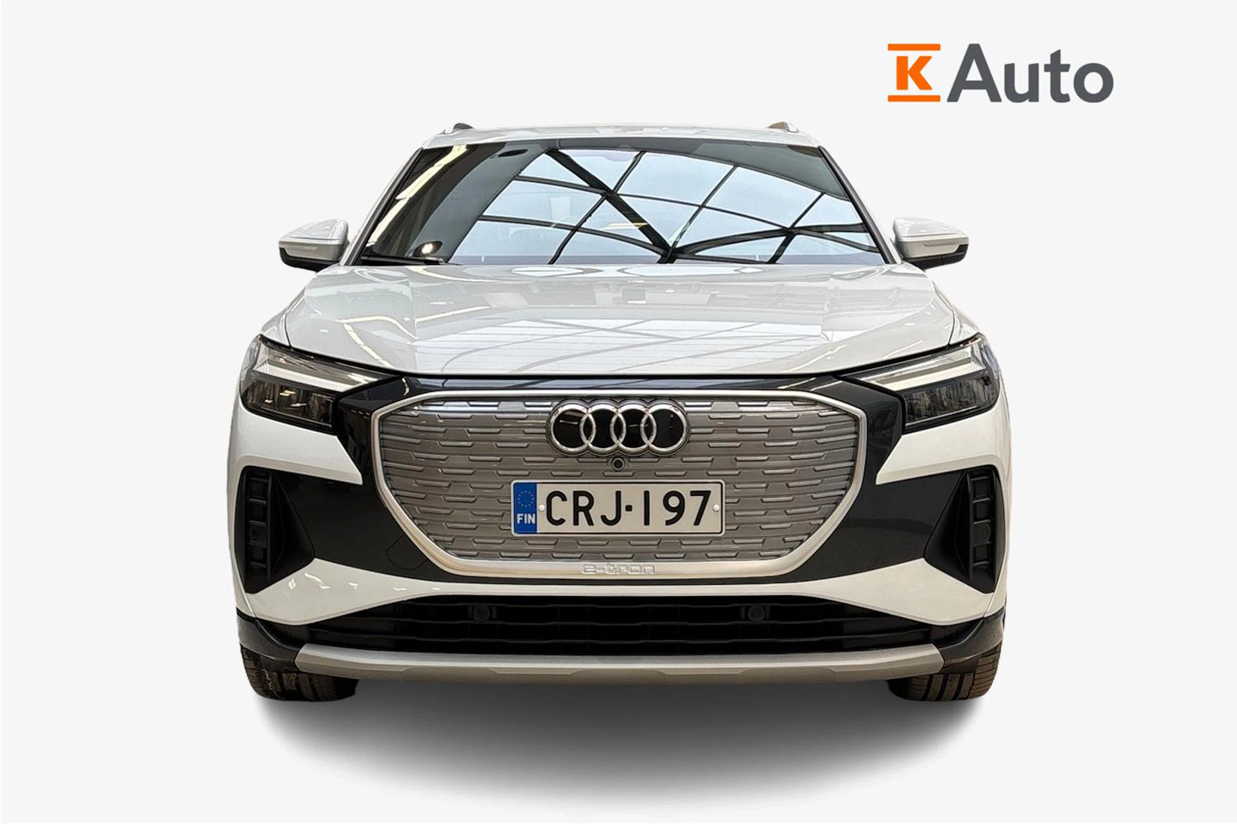 valkoinen Audi Q4 e-tron 2023 kuva 4.