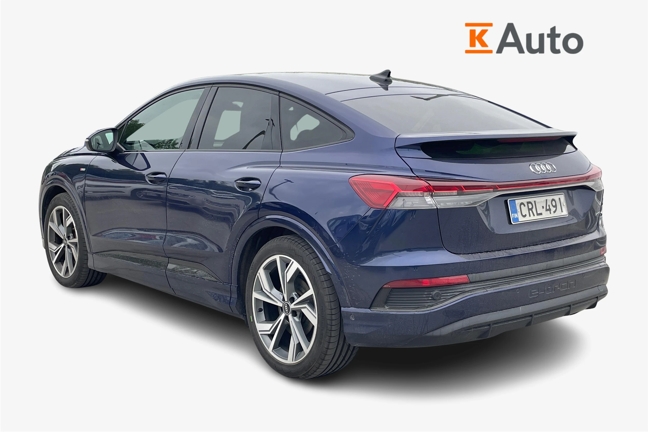 sininen Audi Q4 e-tron 2023 kuva 2.
