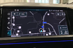 sininen Audi Q4 e-tron 2023 kuva 19.