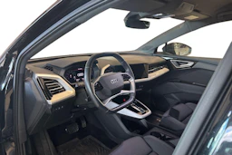 musta Audi Q4 e-tron 2023 kuva 3.