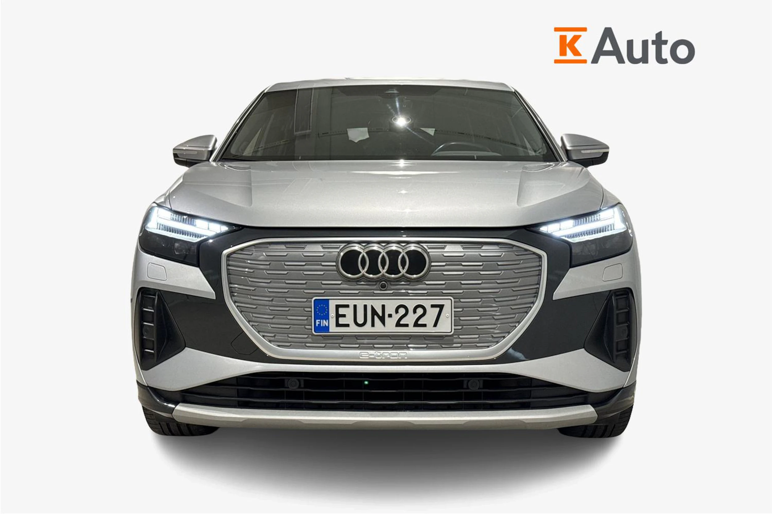 met. harmaa Audi Q4 e-tron 2023 kuva 5.