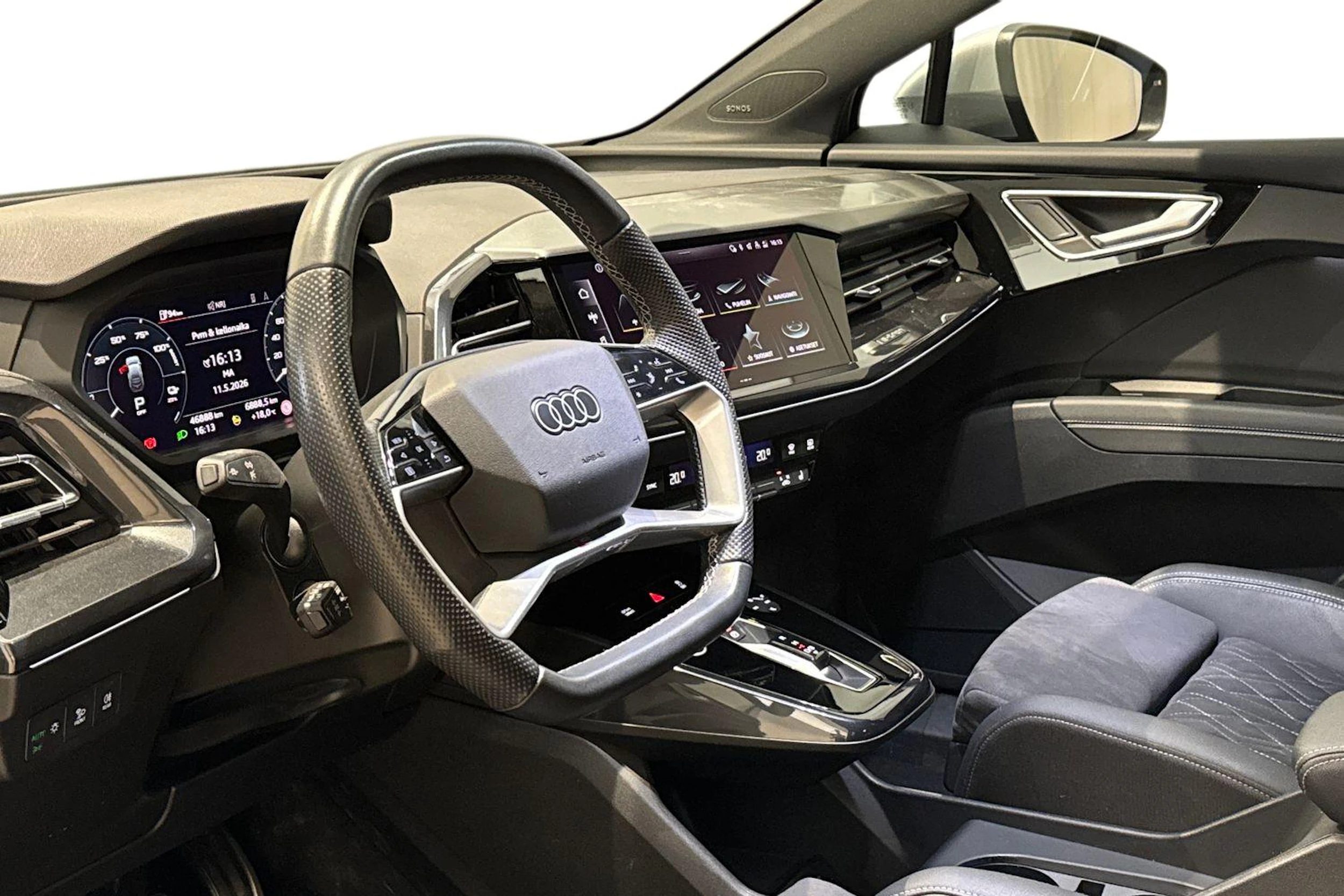 met. harmaa Audi Q4 e-tron 2023 kuva 8.