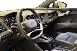 met. harmaa Audi Q4 e-tron 2023 kuva 8.