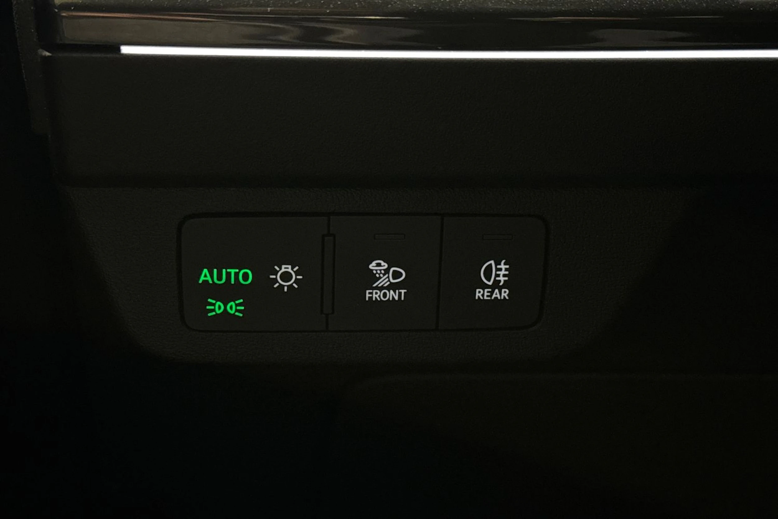 met. harmaa Audi Q4 e-tron 2023 kuva 25.