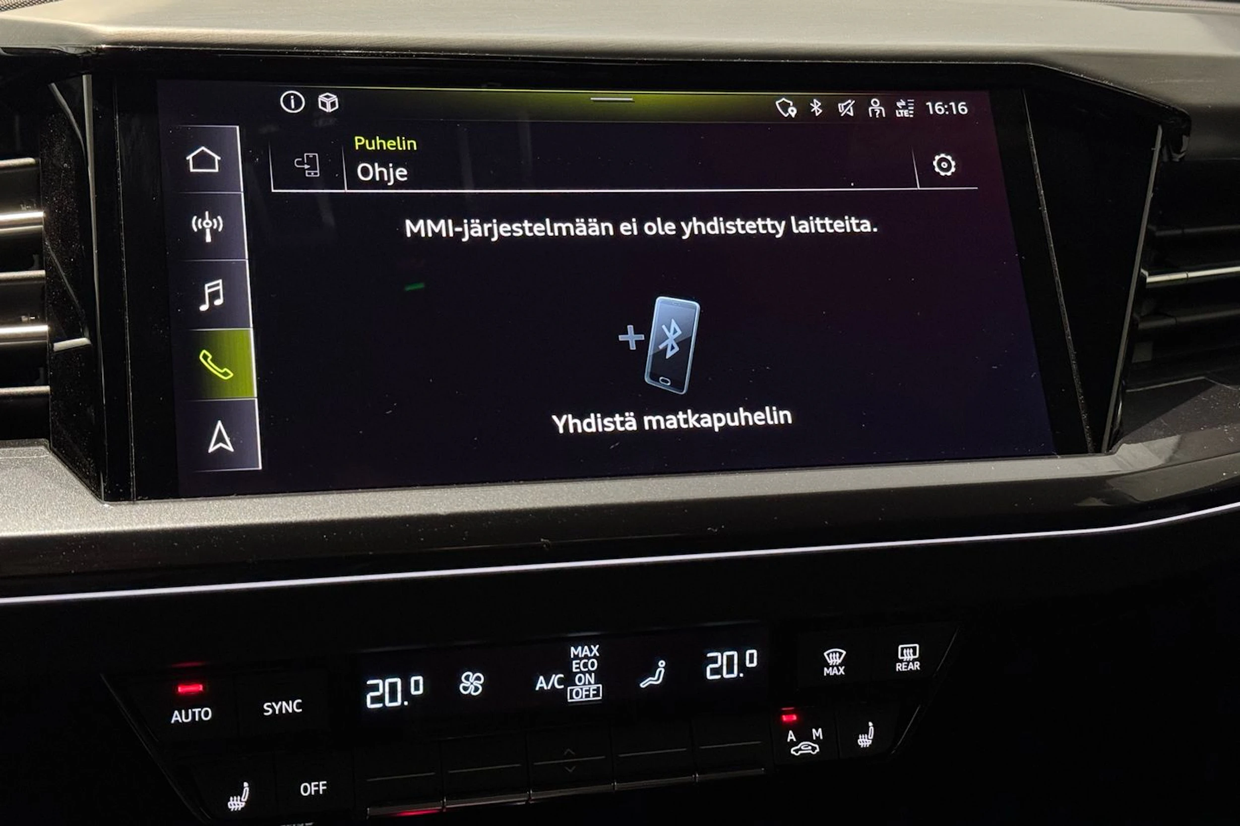 met. harmaa Audi Q4 e-tron 2023 kuva 29.