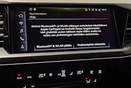 met. harmaa Audi Q4 e-tron 2023 kuva 31.