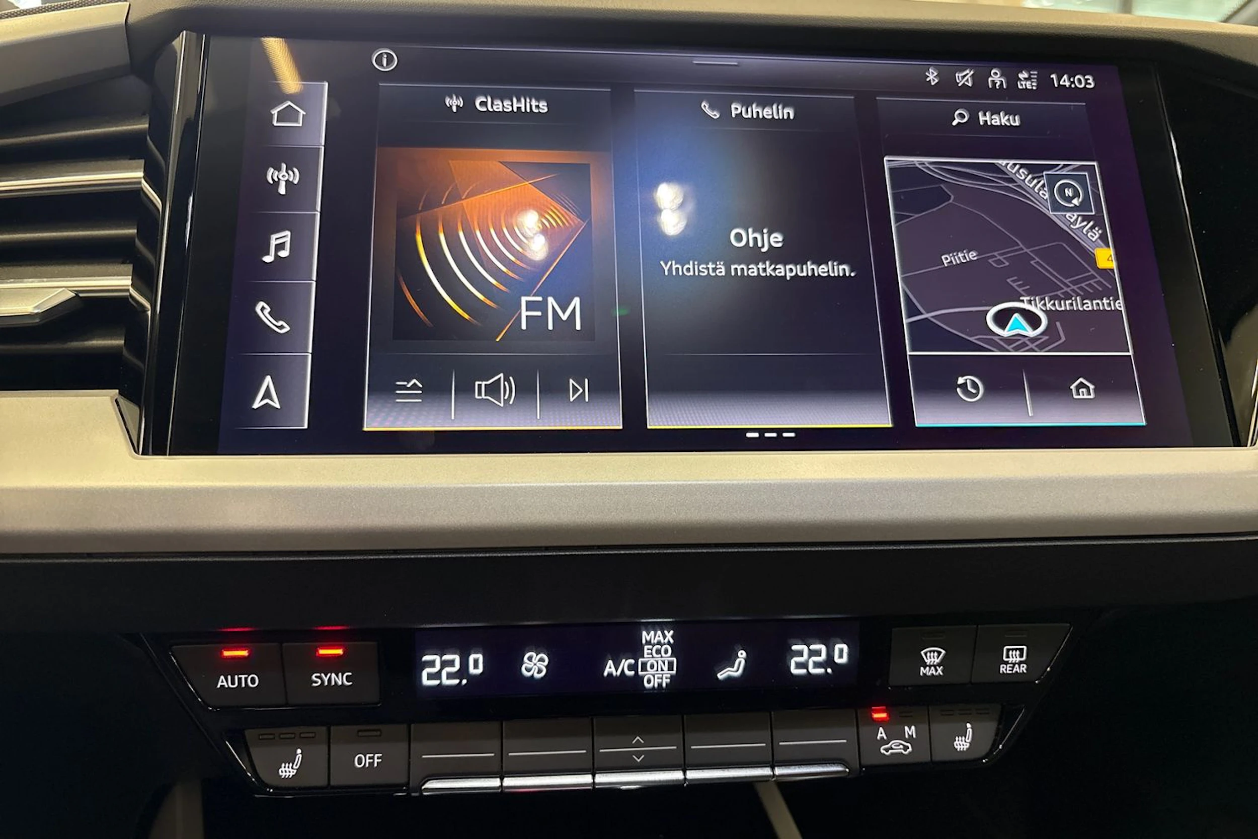 sininen Audi Q4 e-tron 2023 kuva 12.