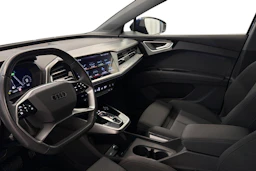 sininen Audi Q4 e-tron 2023 kuva 6.