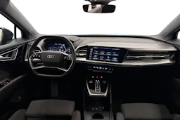 sininen Audi Q4 e-tron 2023 kuva 7.