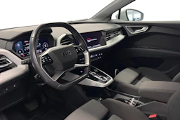 valkoinen Audi Q4 e-tron 2023 kuva 3.
