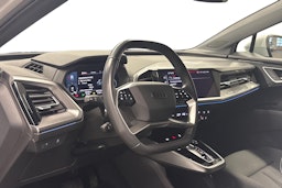 valkoinen Audi Q4 e-tron 2023 kuva 3.