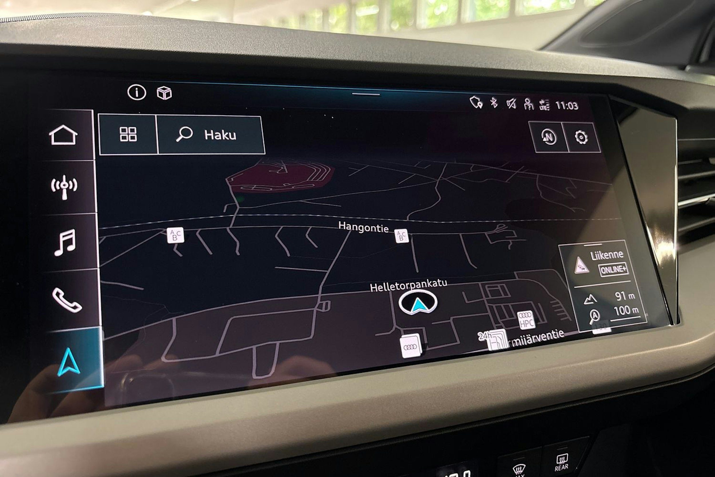 valkoinen Audi Q4 e-tron 2023 kuva 22.