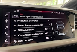 valkoinen Audi Q4 e-tron 2023 kuva 24.