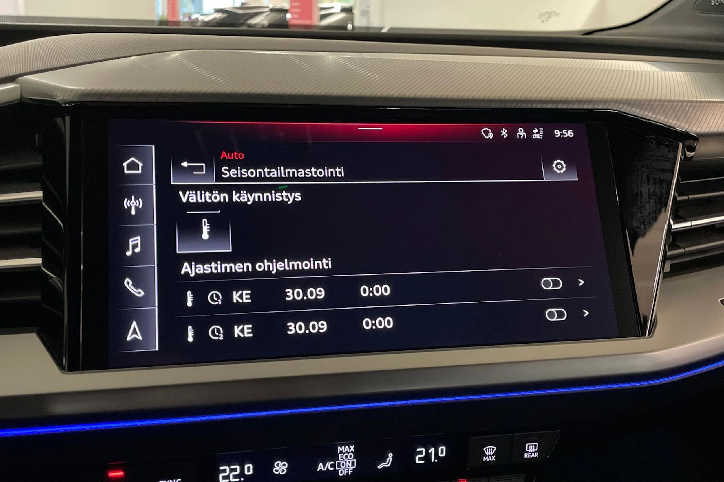 Valkoinen Audi Q4 e-tron 2023 kuva 21.