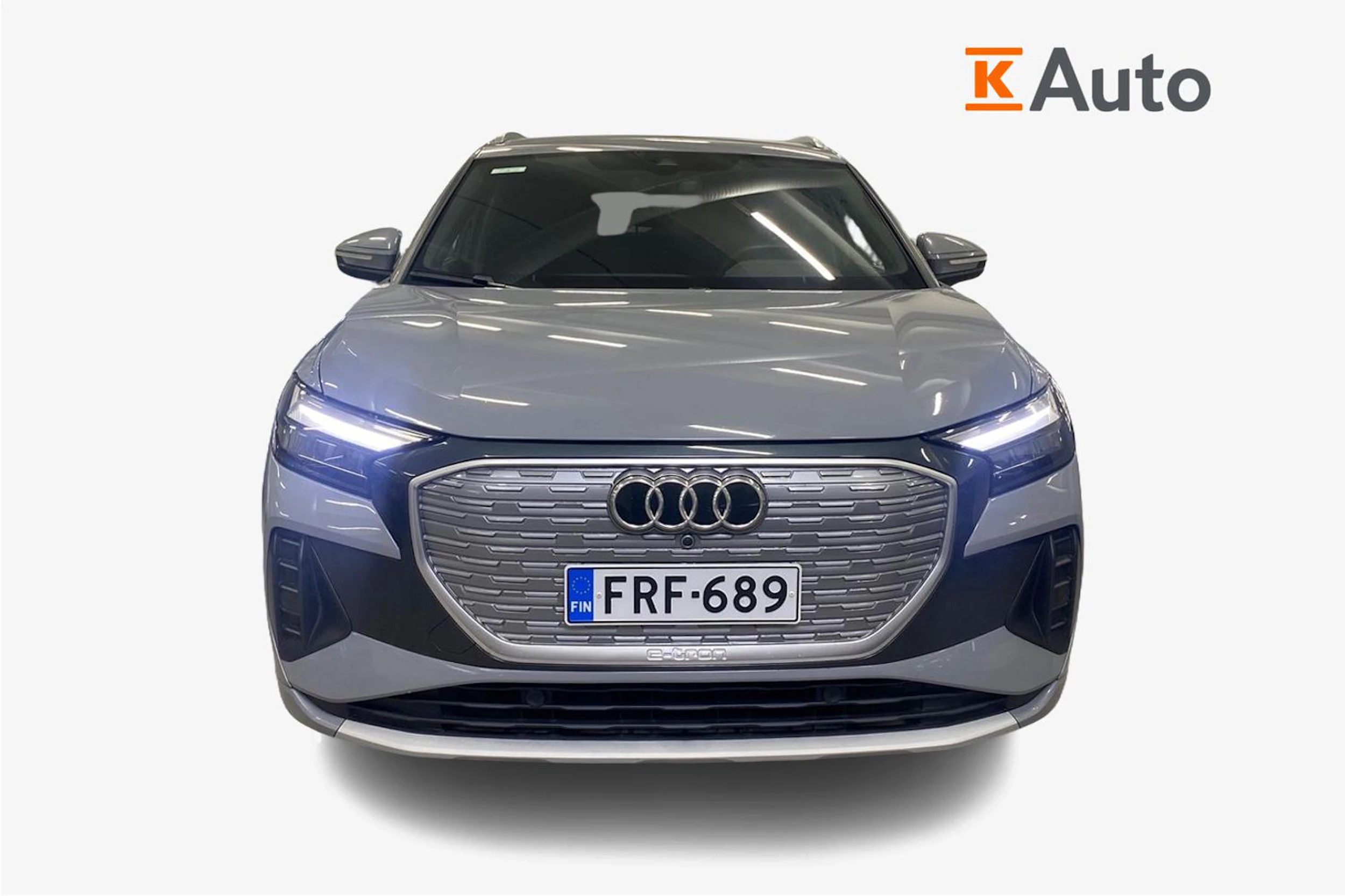 Harmaa Audi Q4 e-tron 2023 kuva 4.