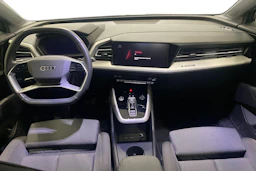 Harmaa Audi Q4 e-tron 2023 kuva 7.