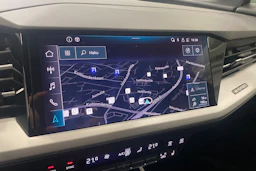 Harmaa Audi Q4 e-tron 2023 kuva 15.