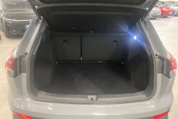 Harmaa Audi Q4 e-tron 2023 kuva 27.