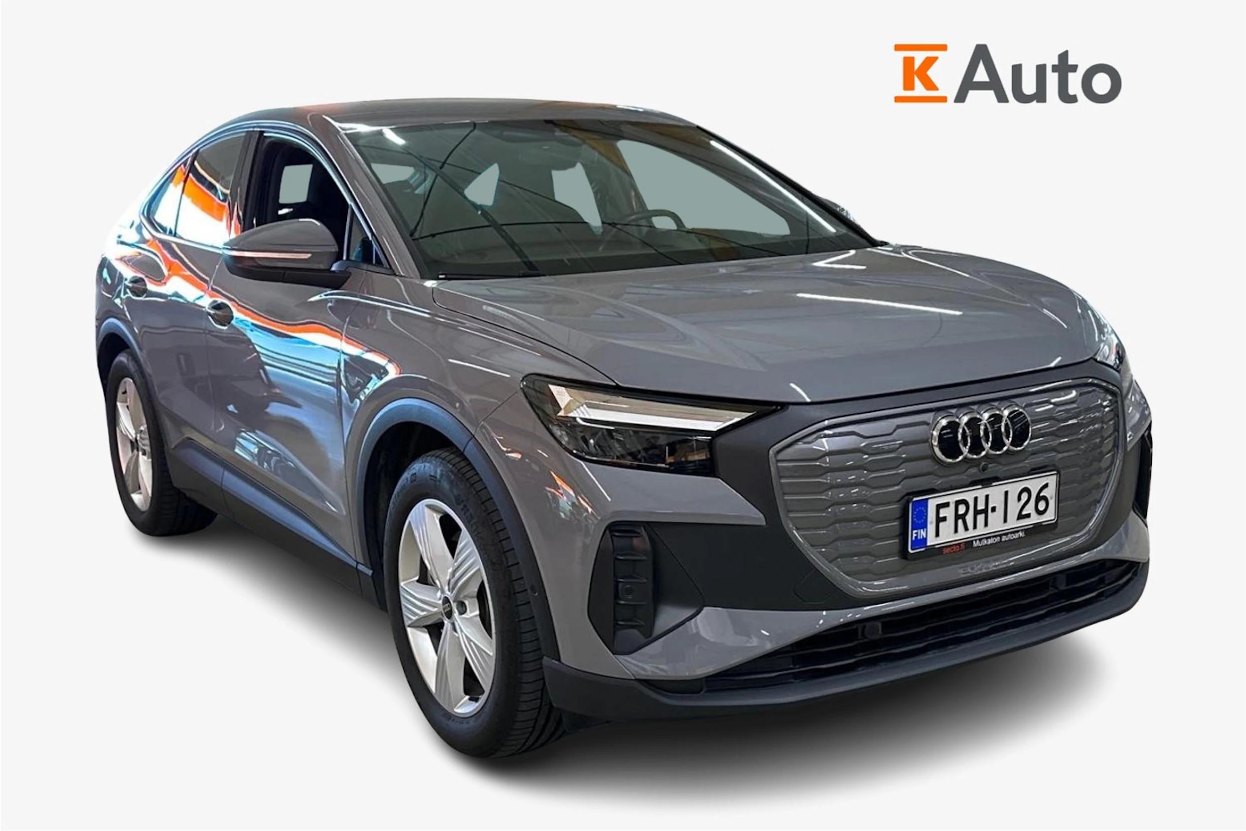 harmaa Audi Q4 e-tron 2023 kuva 1.