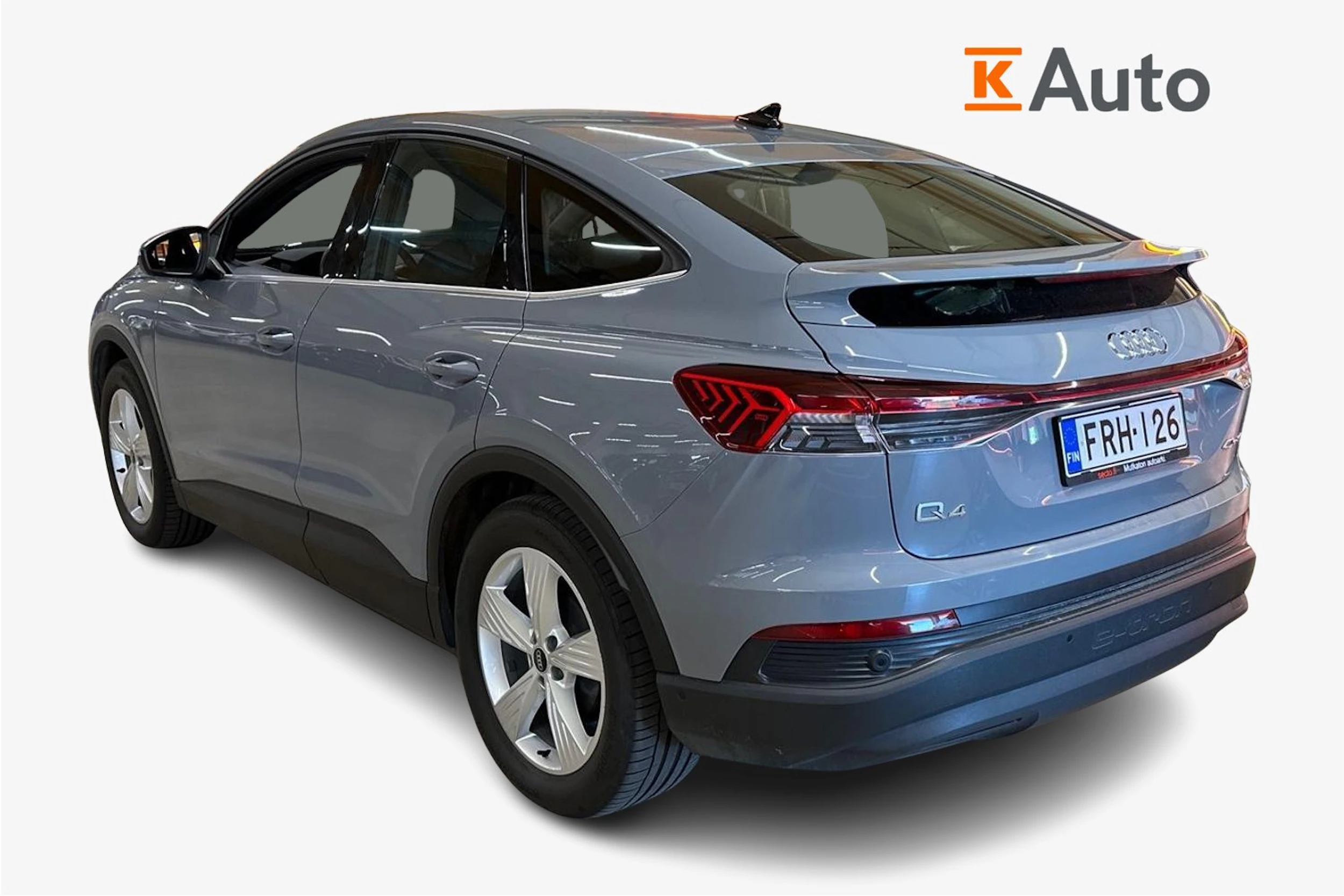 harmaa Audi Q4 e-tron 2023 kuva 2.