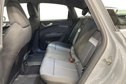 harmaa Audi Q4 e-tron 2023 kuva 10.