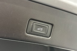 harmaa Audi Q4 e-tron 2023 kuva 16.